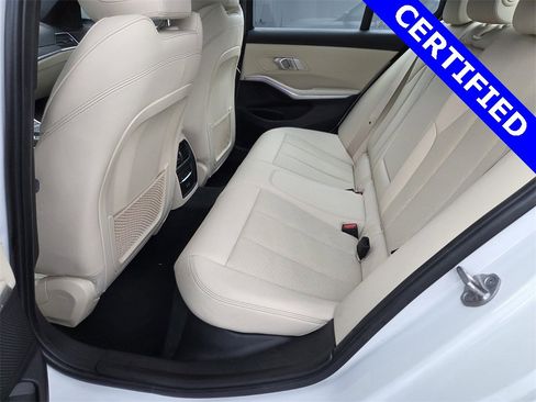 Used 2022 BMW 330i Sedan w/ Driving Assistance Package image 23