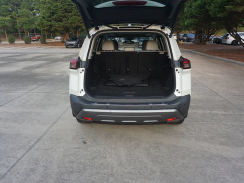Used 2023 Nissan Rogue SL FWD image 14