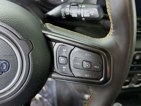 Used 2024 Jeep Wrangler Unlimited w/ Convenience Group AWD/4WD image 21