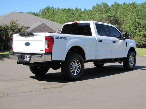 Used 2018 Ford F250 XLT image 6