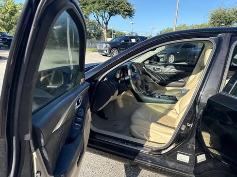 Used 2017 INFINITI Q50 Premium w/ 2.0T Premium Plus Package RWD image 14