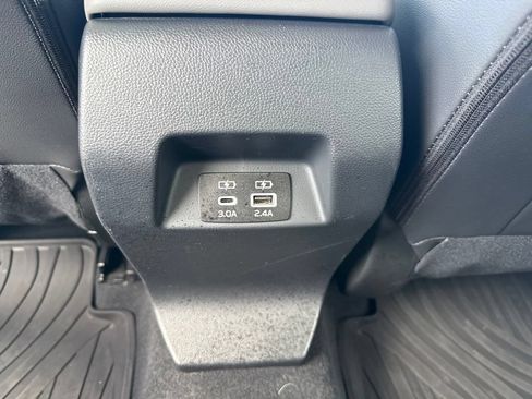 Used 2024 Subaru Crosstrek 2.0i Premium AWD/4WD image 19