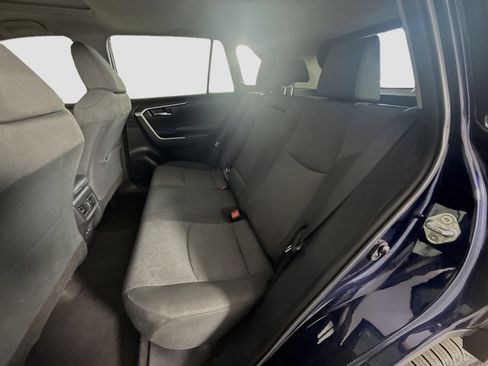 Used 2022 Toyota RAV4 XLE w/ Convenience Package image 25