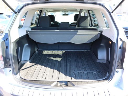 Used 2017 Subaru Forester 2.5i Premium w/ All-Weather Package image 13