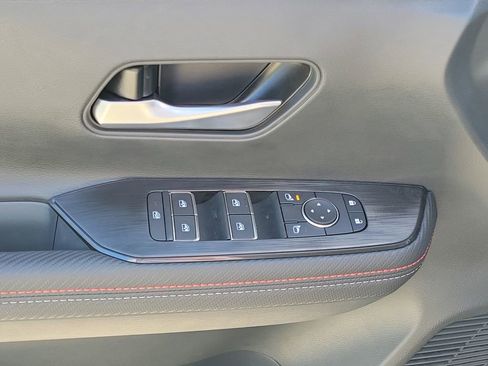 New 2026 Nissan Kicks SR image 21