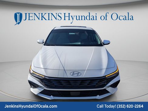New 2026 Hyundai Elantra Limited FWD image 10