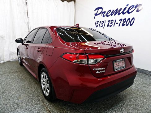 Used 2025 Toyota Corolla LE FWD image 7