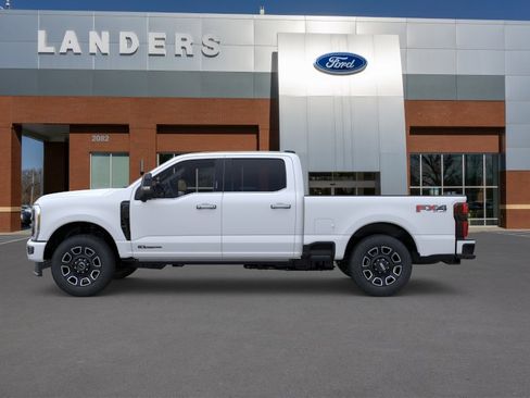 New 2026 Ford F250 Platinum w/ FX4 Off-Road Package AWD/4WD image 3