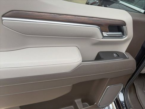 New 2026 GMC Sierra 1500 SLT w/ SLT Premium Plus Package image 12