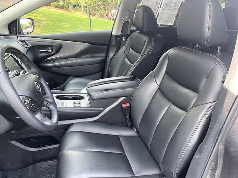 Used 2024 Nissan Murano SV FWD image 11