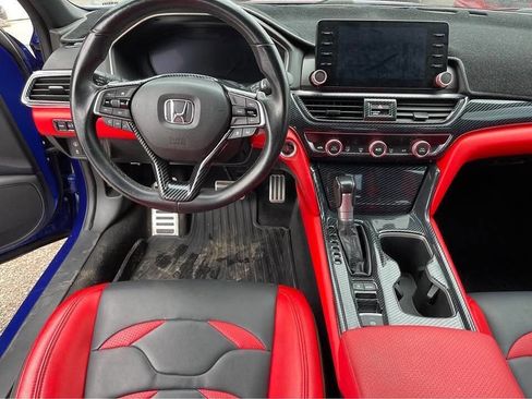 Used 2018 Honda Accord Sport image 17