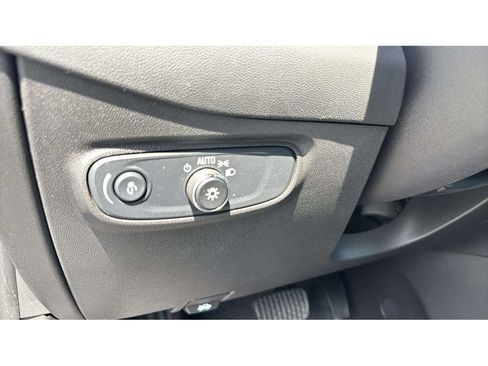 Used 2024 Chevrolet Equinox LS w/ Midnight Edition FWD image 19