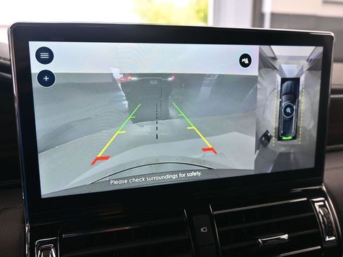 Used 2024 Lincoln Navigator Reserve image 13