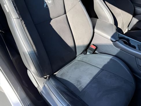 Used 2016 Dodge Challenger R/T Scat Pack w/ Leather Interior Group RWD image 11