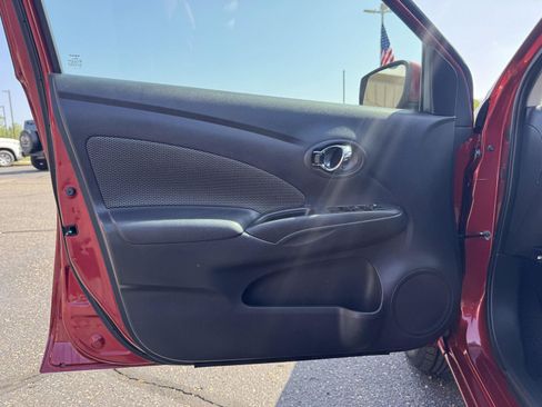 Used 2019 Nissan Versa SV FWD image 12