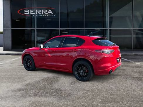 Used 2021 Alfa Romeo Stelvio Ti Sport AWD/4WD image 3