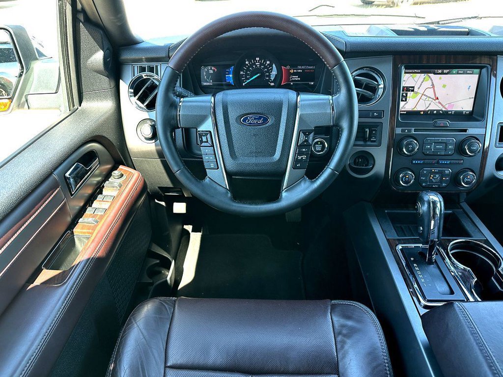 Used 2015 Ford Expedition Platinum RWD image 23