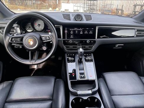 Used 2022 Porsche Macan S AWD/4WD image 15