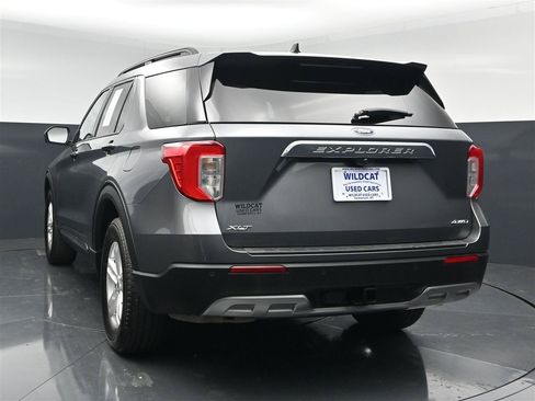 Used 2022 Ford Explorer XLT w/ Equipment Group 202A AWD/4WD image 7
