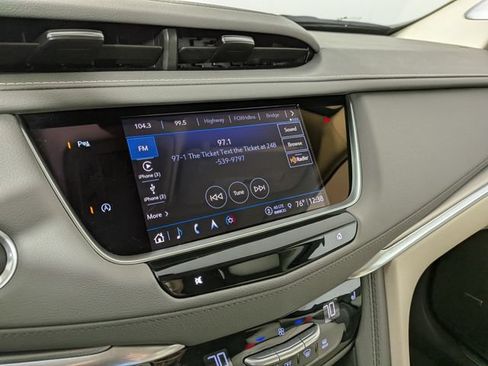 Certified 2024 Cadillac XT5 Premium Luxury AWD/4WD image 21