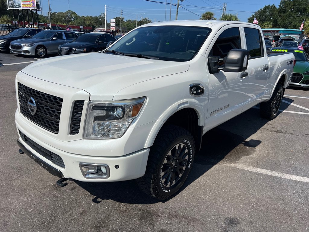 Used 2018 Nissan Titan PRO-4X w/ Pro-4x Convenience Package AWD/4WD image 59