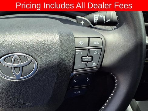 Used 2025 Toyota Camry SE w/ Convenience Package FWD image 28