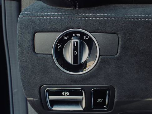 Used 2018 Mercedes-Benz AMG GT R image 27