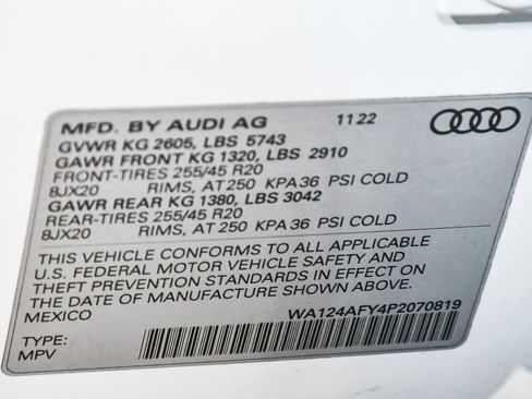 Used 2023 Audi SQ5 Premium Plus w/ Premium Plus Package AWD/4WD image 24
