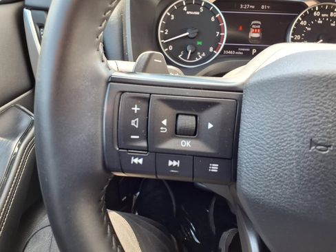 Used 2025 Nissan Rogue SV FWD image 13