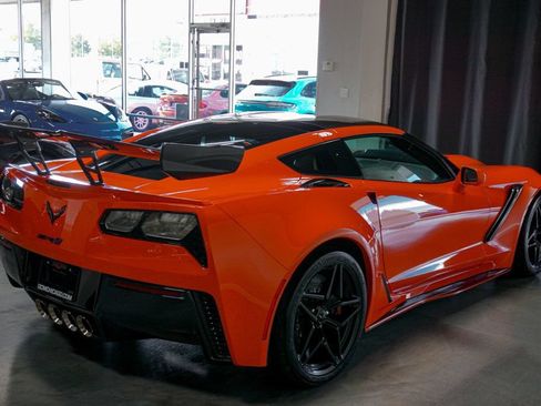Used 2019 Chevrolet Corvette ZR1 RWD image 7