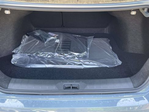 New 2026 Nissan Sentra SV w/ SV Convenience Package FWD image 9