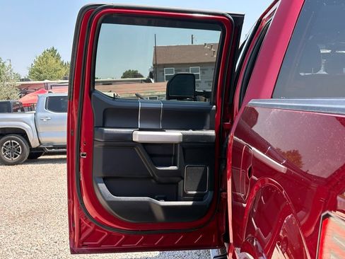 Used 2018 Ford F150 Lariat w/ Equipment Group 502A Luxury AWD/4WD image 20