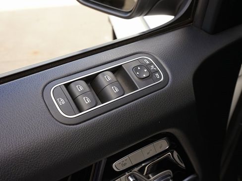 Used 2020 Mercedes-Benz G 550 image 24