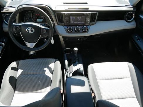 Used 2015 Toyota RAV4 LE AWD/4WD image 12