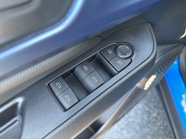 Certified 2024 Chevrolet Equinox EV LT FWD image 13