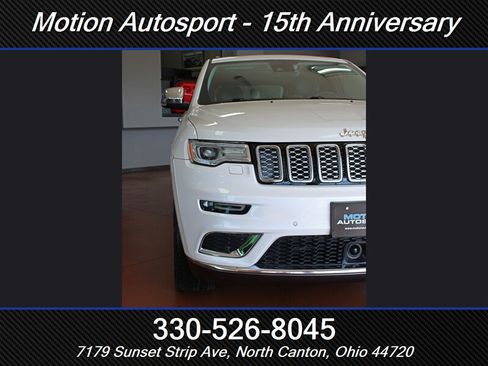Used 2017 Jeep Grand Cherokee Summit AWD/4WD image 50