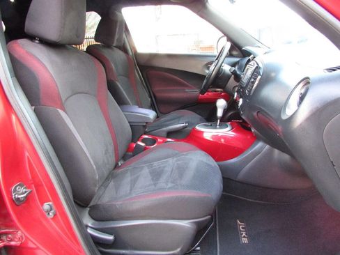 Used 2014 Nissan Juke SV w/ Navigation Package FWD image 35