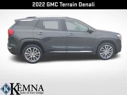 Used 2022 GMC Terrain Denali image 9