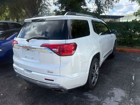 Used 2017 GMC Acadia Denali w/ Technology Package FWD image 10