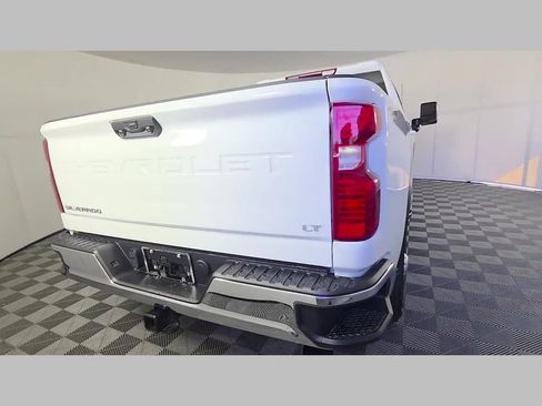 Used 2025 Chevrolet Silverado 2500 LT w/ Convenience Package AWD/4WD image 39