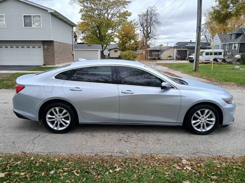 Used 2017 Chevrolet Malibu LT image 5
