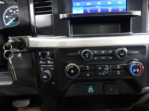 Used 2023 Ford F550 4x4 Regular Cab Super Duty image 19