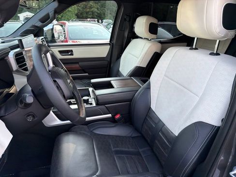Used 2025 Toyota Tundra Capstone AWD/4WD image 22