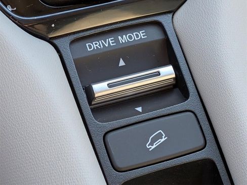 New 2026 Honda HR-V LX image 7