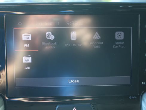 Certified 2023 Kia Sorento LX FWD image 43