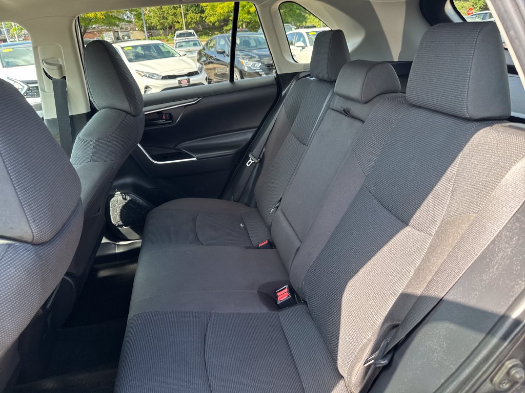 Used 2024 Toyota RAV4 LE AWD/4WD image 34