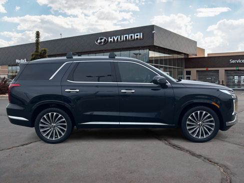 Used 2024 Hyundai Palisade Calligraphy image 6