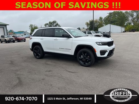 New 2025 Jeep Grand Cherokee Limited w/ Luxury Tech Group II image 8