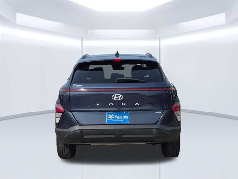 Used 2024 Hyundai Kona SEL AWD/4WD image 5