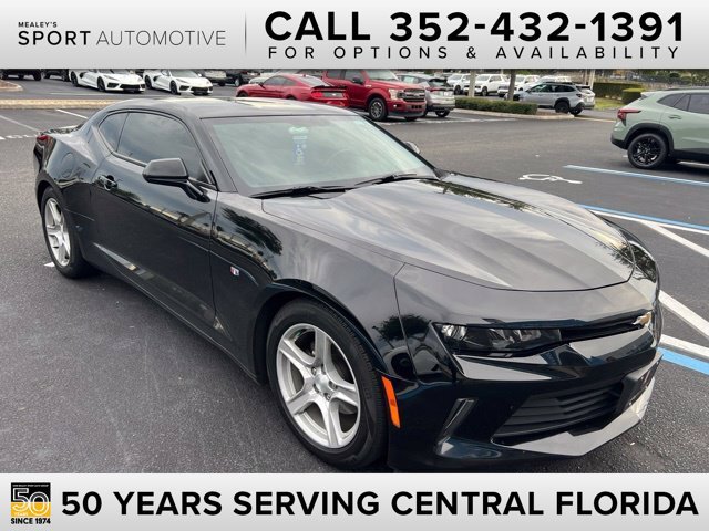 Used 2018 Chevrolet Camaro LT RWD image 1